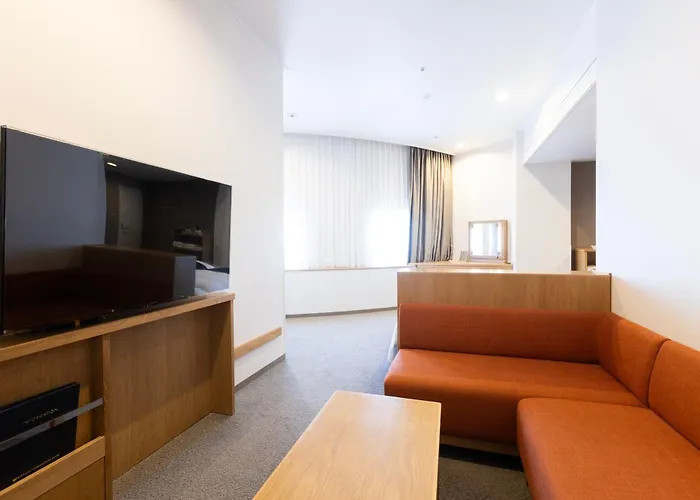 Shinjuku Washington